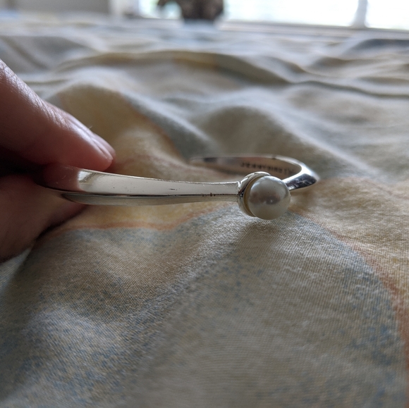 Jenny Bird x Indigo Pearl cuff bracelet - Picture 2 of 5